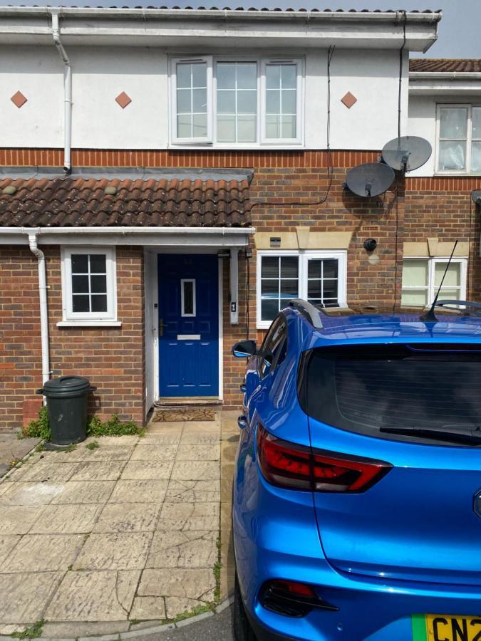 Ensuite Room Near Canal Southall Exterior foto